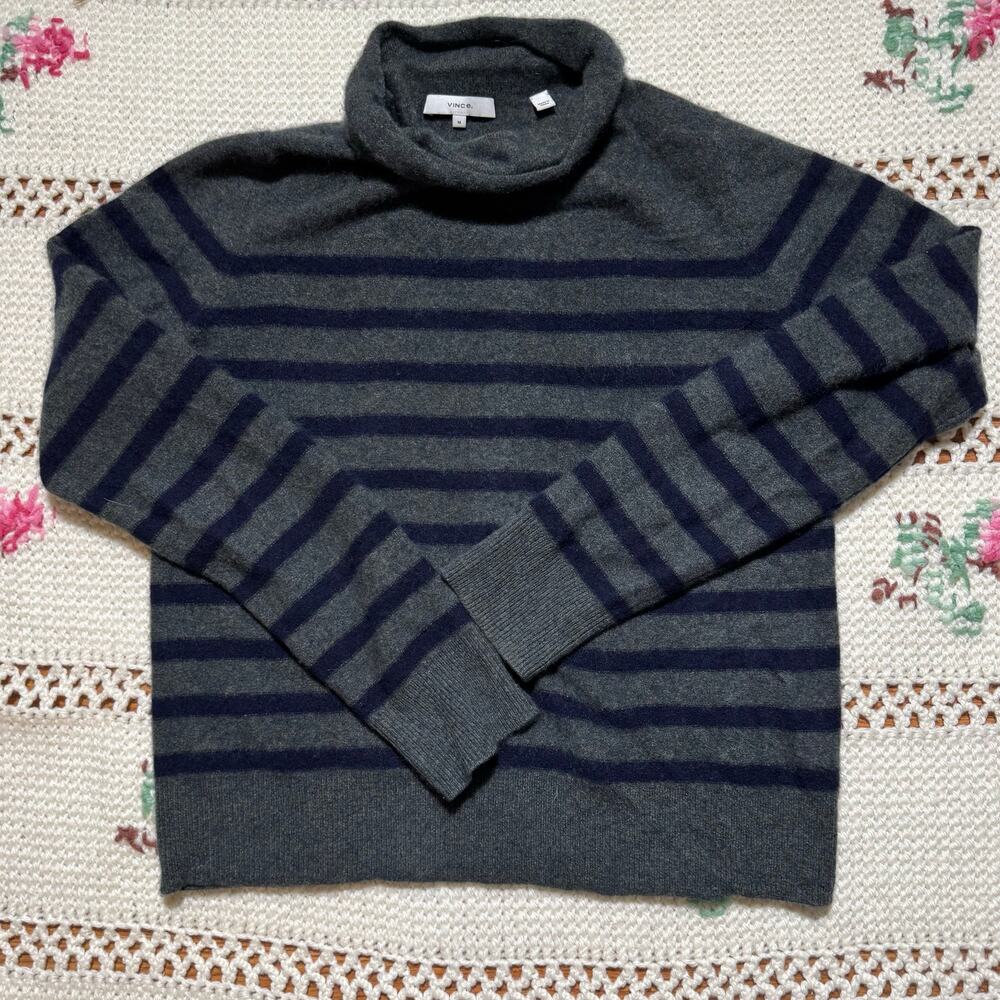 Vince 100% Cashmere Striped Mock Neck Sweater Women’s Medium Gray Navy Soft Knit